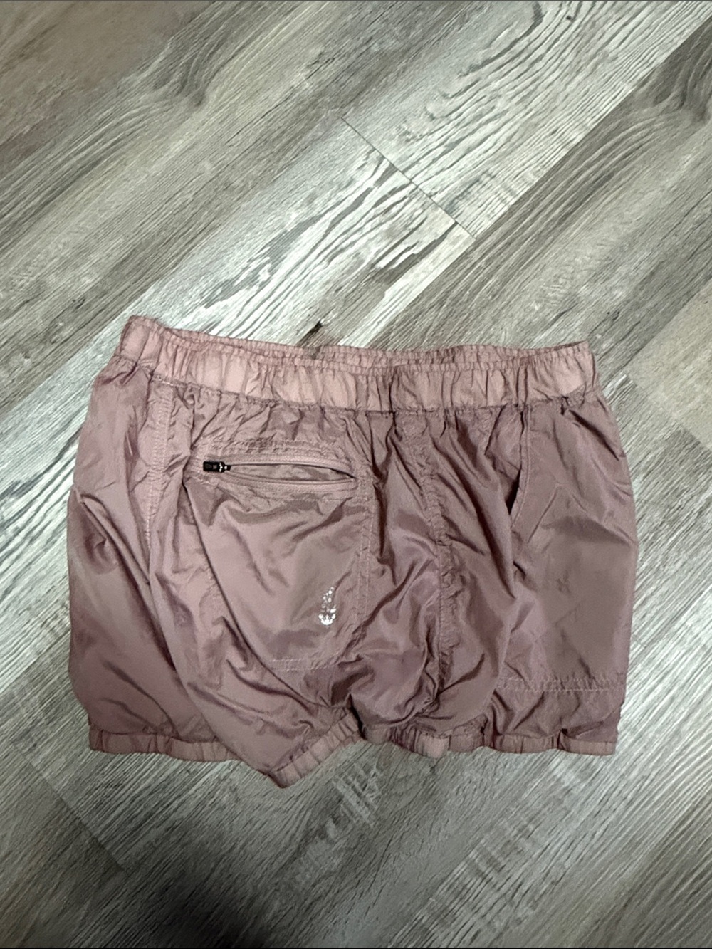 FP Movement by Free People Sunshine Bubble Hem Mauve Shorts Size M - Picture 7 of 8